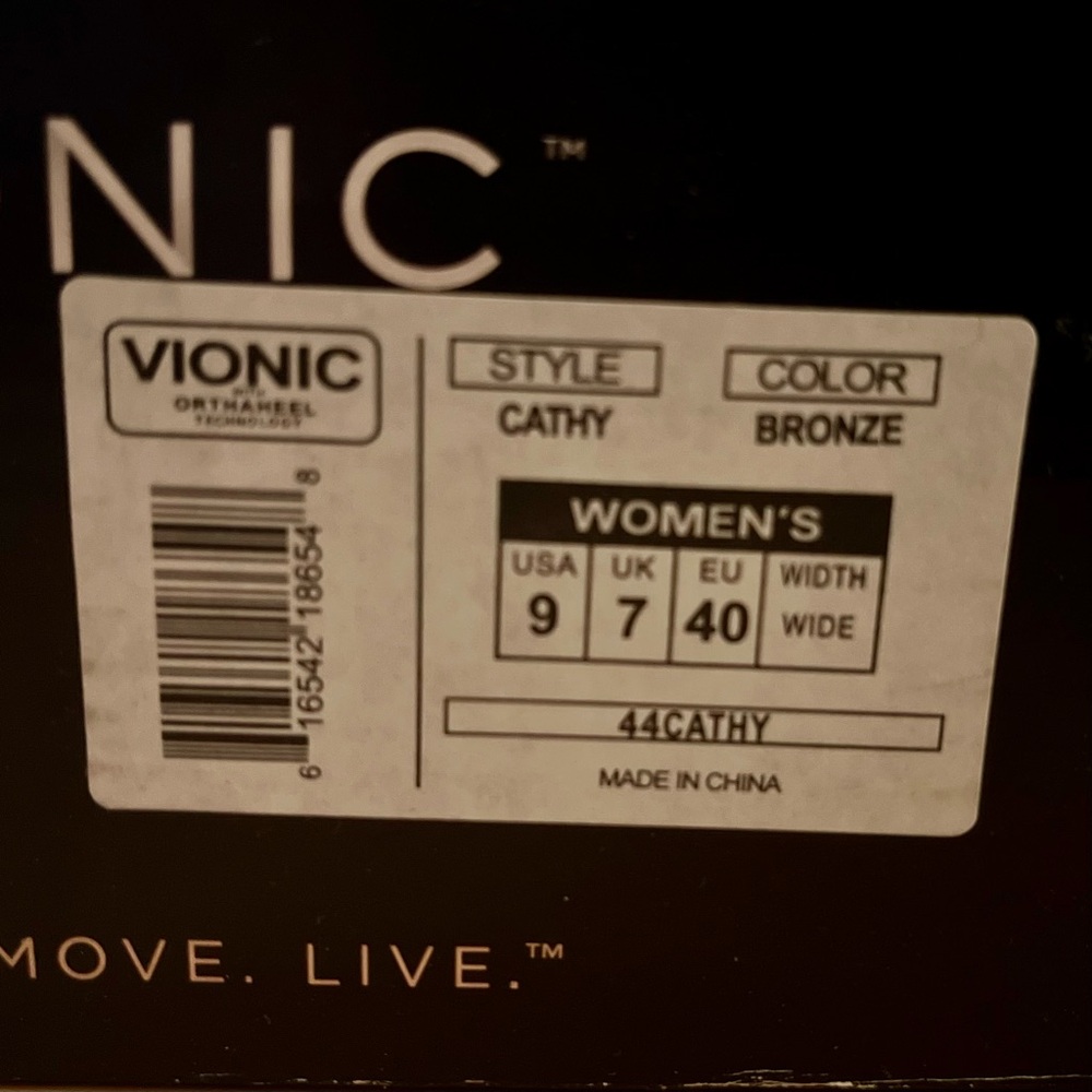 NEW Vionic Cathy Wide Sandals - Picture 5 of 6